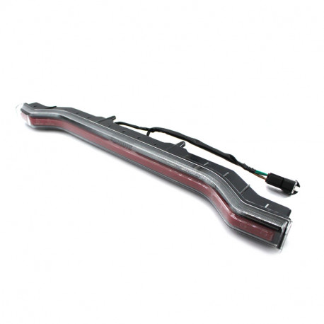 LAMPA TYLNA SRODKOWA CF MOTO POZYCYJNA 625 450 520 2022+